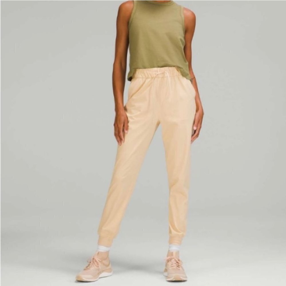 Lululemon‎ Stretch High-Rise Jogger Prosecco size 8 W5DCRS